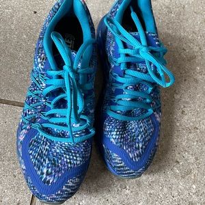 Woman’s Nike size 6